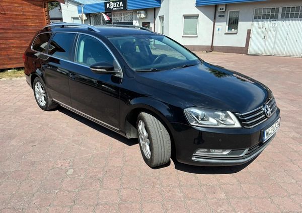 Volkswagen Passat cena 36900 przebieg: 255000, rok produkcji 2013 z Radom małe 121